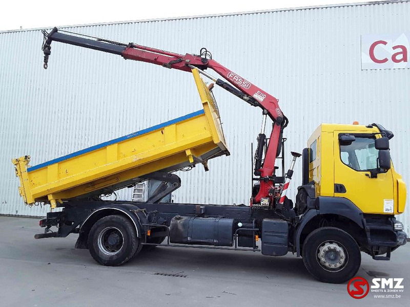 Renault Kerax 380 Fassi F110A.21 - Billenőplatós teherautó, Darus autó: 4 kép. Renault Kerax 380 Fassi F110A.21 - Billenőplatós teherautó, Darus autó: 4 kép.