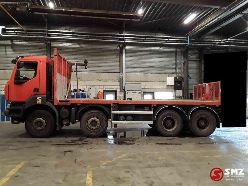 Renault Kerax 430 - Platós teherautó: 5 kép. Renault Kerax 430 - Platós teherautó: 5 kép.