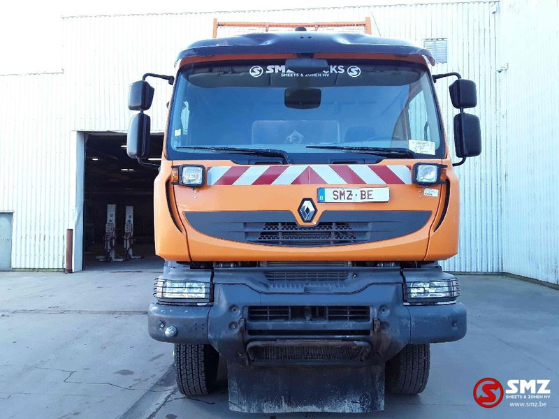 Renault Kerax 450 146'km intarder - Billenőplatós teherautó: 2 kép. Renault Kerax 450 146'km intarder - Billenőplatós teherautó: 2 kép.