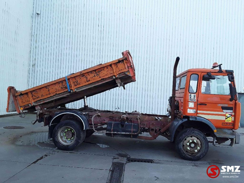 Renault M 180 - Billenőplatós teherautó: 4 kép. Renault M 180 - Billenőplatós teherautó: 4 kép.