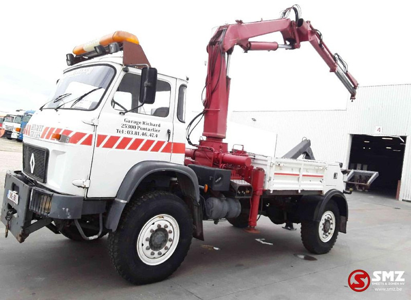 Renault TRM 4000 depannage /grue 4x4 - Vontató: 5 kép. Renault TRM 4000 depannage /grue 4x4 - Vontató: 5 kép.