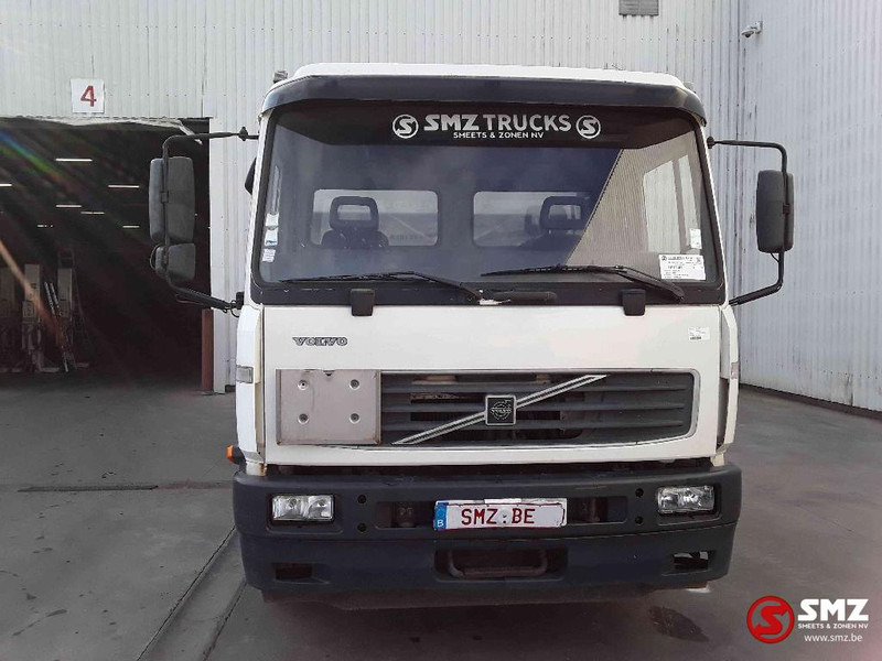 Volvo FL6 220 10000L lames - Tartályos teherautó: 2 kép. Volvo FL6 220 10000L lames - Tartályos teherautó: 2 kép.