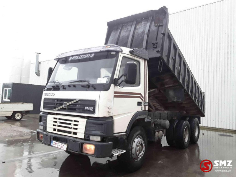Volvo FM 12 340 - Billenőplatós teherautó: 3 kép. Volvo FM 12 340 - Billenőplatós teherautó: 3 kép.