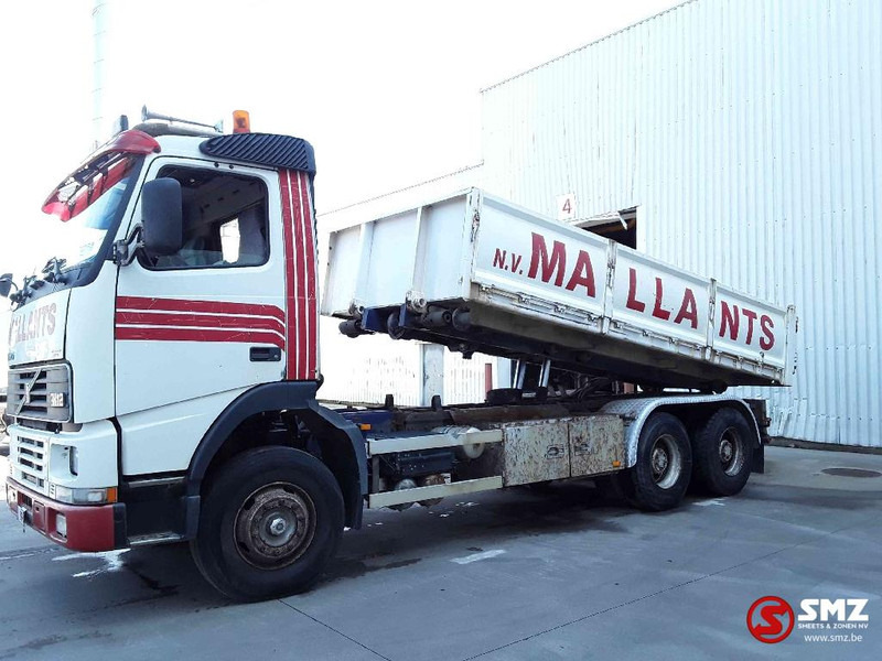 Volvo FM 12 6x4 lames steel big axle - Cserefelépítményes teherautó: 5 kép. Volvo FM 12 6x4 lames steel big axle - Cserefelépítményes teherautó: 5 kép.
