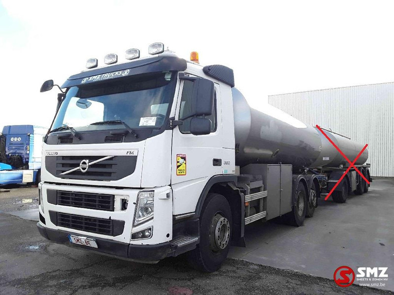Volvo FM 390 - Tartályos teherautó: 3 kép. Volvo FM 390 - Tartályos teherautó: 3 kép.