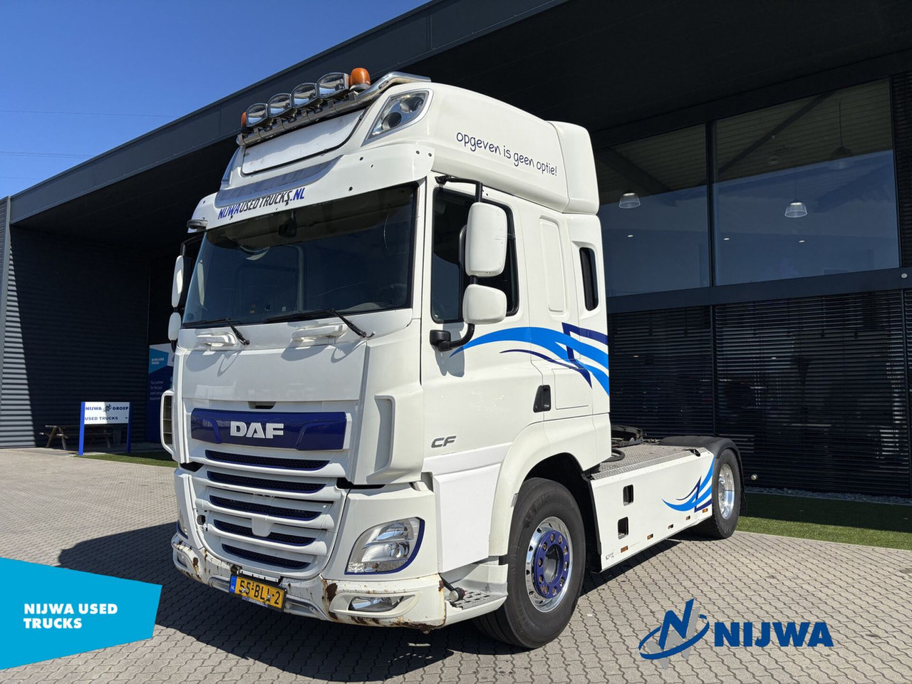 DAF CF 480 4x2 Hydrauliek + Schuifschotel - Nyergesvontató: 1 kép. DAF CF 480 4x2 Hydrauliek + Schuifschotel - Nyergesvontató: 1 kép.
