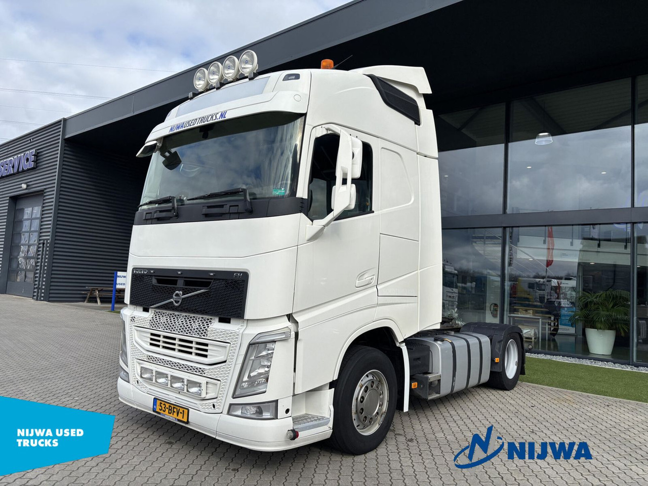 Volvo FH 460 4x2 Omvormer + Standairco - Nyergesvontató: 1 kép. Volvo FH 460 4x2 Omvormer + Standairco - Nyergesvontató: 1 kép.