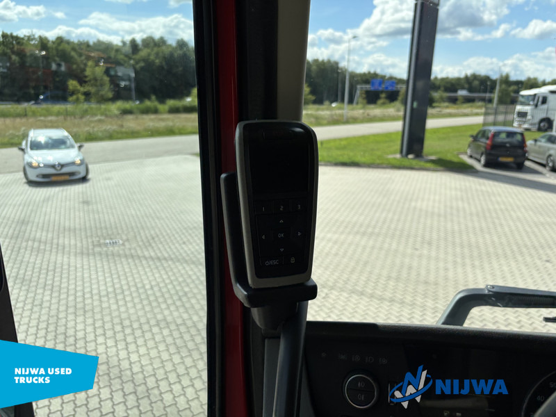 Nyergesvontató Volvo FH 460 4x2 PTO + I-Park: 18 kép.