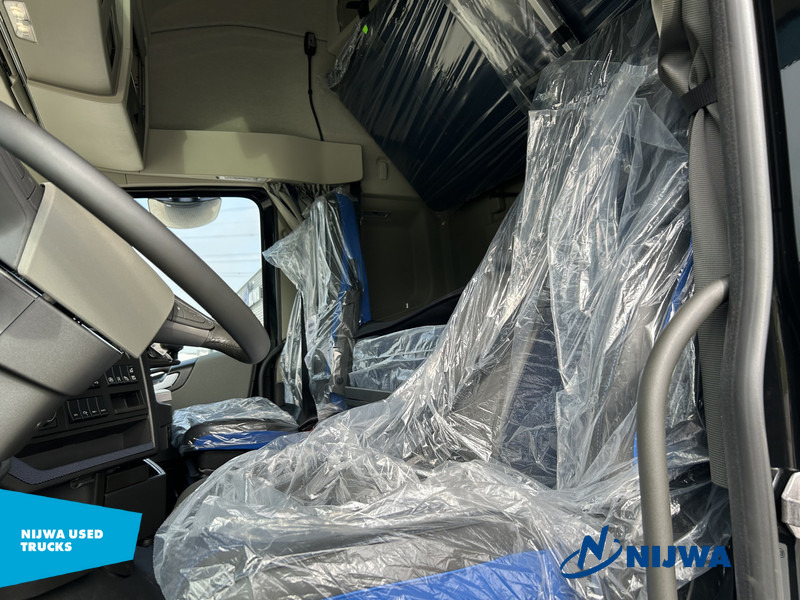 Új Nyergesvontató Volvo FH 500 6x2/4 CMS + Retarder: 18 kép. Új Nyergesvontató Volvo FH 500 6x2/4 CMS + Retarder: 18 kép.