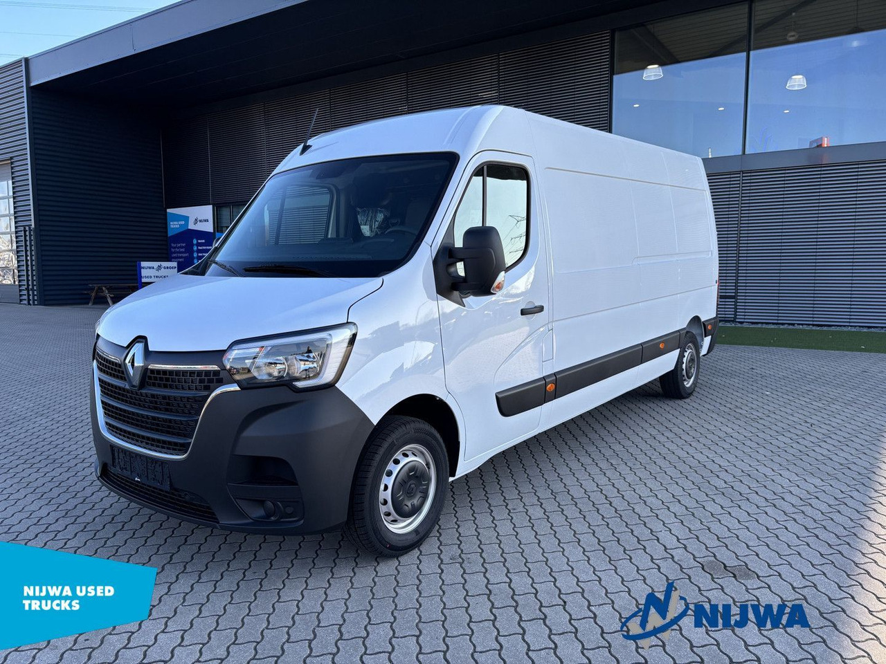 Renault Master 135 L3H2 Parkeersensoren + Cruise control - Kis furgon: 1 kép. Renault Master 135 L3H2 Parkeersensoren + Cruise control - Kis furgon: 1 kép.