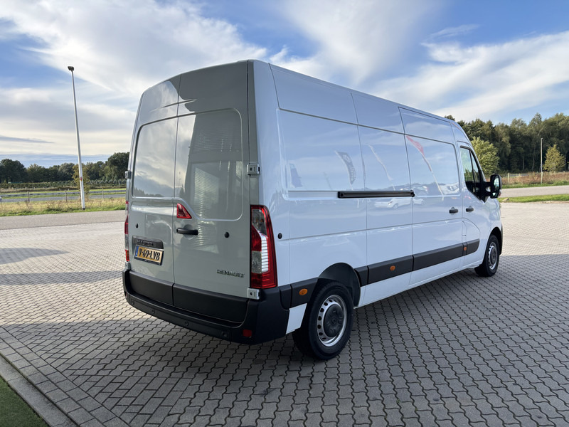 Renault Master 135 L3H2 Parkeersensoren + Cruise control - Kis furgon: 3 kép. Renault Master 135 L3H2 Parkeersensoren + Cruise control - Kis furgon: 3 kép.