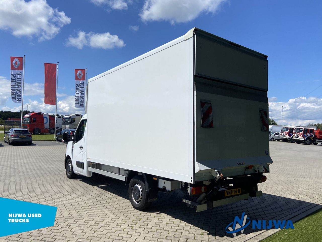 Renault Master T35 145 Laadklep + Airco Kasten - Furgon: 4 kép. Renault Master T35 145 Laadklep + Airco Kasten - Furgon: 4 kép.