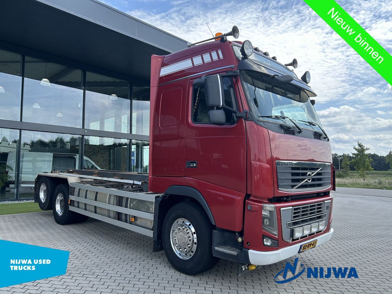 Volvo FH16 700 6x2 Vangmuil + Engine needs work - Horgos rakodó teherautó: 2 kép. Volvo FH16 700 6x2 Vangmuil + Engine needs work - Horgos rakodó teherautó: 2 kép.