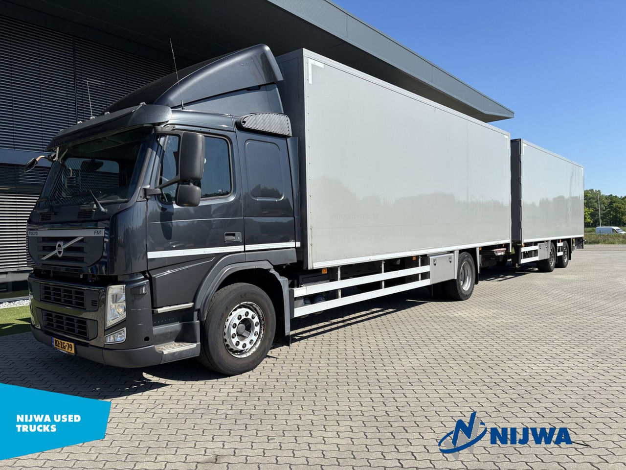 Volvo FM 330 4x2 I.C.M. HERTOGHS Aanhangwagen - Dobozos felépítményű teherautó: 1 kép. Volvo FM 330 4x2 I.C.M. HERTOGHS Aanhangwagen - Dobozos felépítményű teherautó: 1 kép.