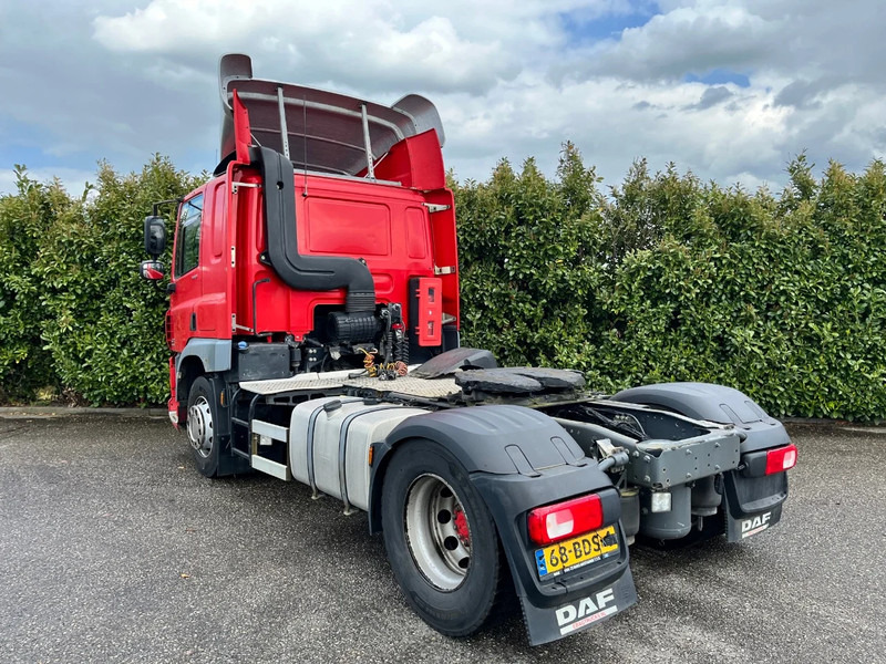 DAF CF 330 FT Euro6 - Nyergesvontató: 3 kép. DAF CF 330 FT Euro6 - Nyergesvontató: 3 kép.