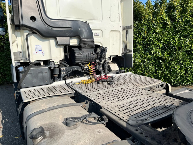 DAF CF 400 FT SC Euro6 - Nyergesvontató: 4 kép. DAF CF 400 FT SC Euro6 - Nyergesvontató: 4 kép.