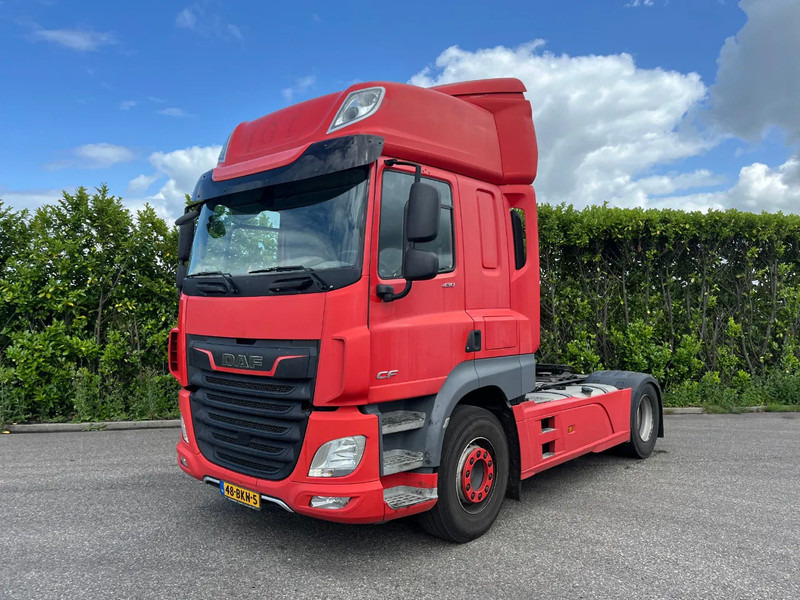 DAF CF 430 FT Euro6 Manual - Nyergesvontató: 2 kép. DAF CF 430 FT Euro6 Manual - Nyergesvontató: 2 kép.