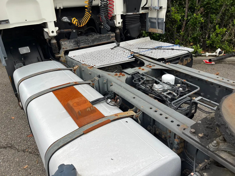 DAF XF 105.410 FT SC Euro5 - Nyergesvontató: 5 kép. DAF XF 105.410 FT SC Euro5 - Nyergesvontató: 5 kép.