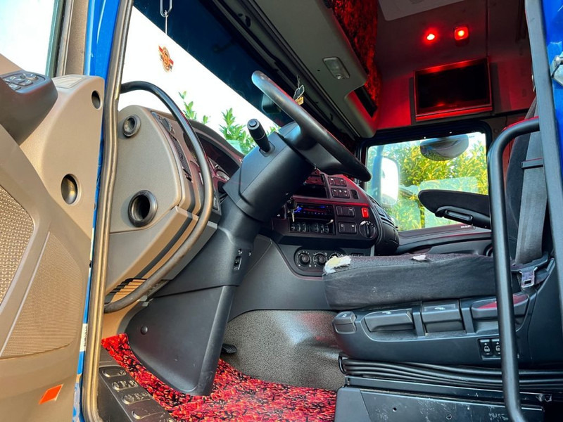 DAF XF 460 FT Euro6 Intarder - Nyergesvontató: 5 kép. DAF XF 460 FT Euro6 Intarder - Nyergesvontató: 5 kép.