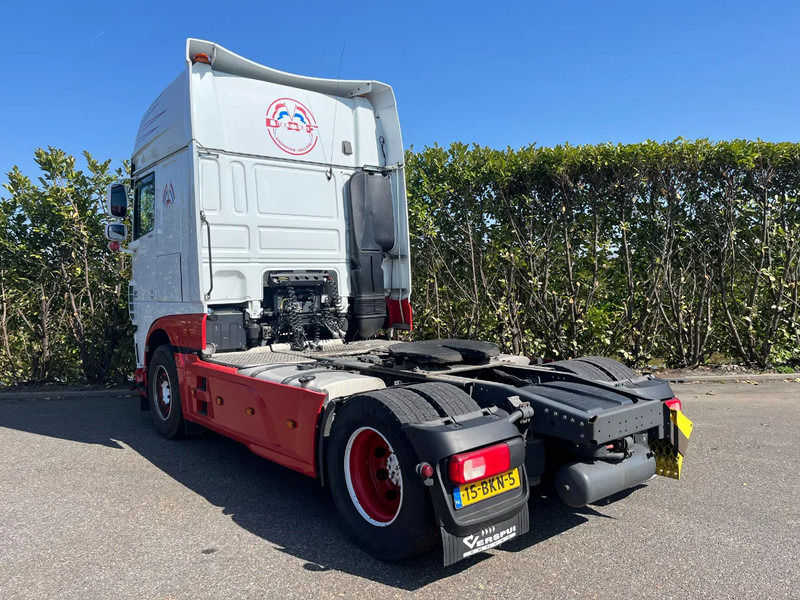 DAF XF 460 FT Euro6 Intarder - Nyergesvontató: 3 kép. DAF XF 460 FT Euro6 Intarder - Nyergesvontató: 3 kép.