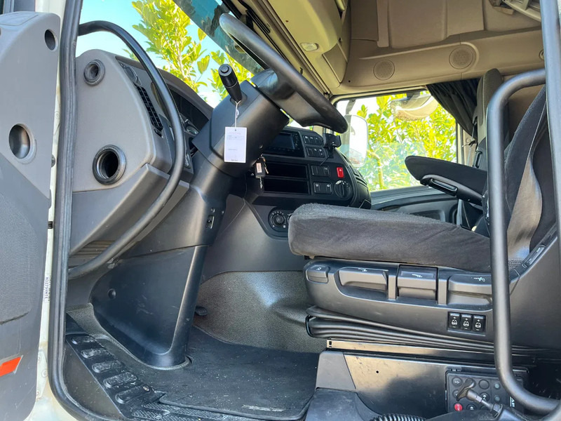 DAF XF 460 FT SSC Euro6 Intarder - Nyergesvontató: 5 kép. DAF XF 460 FT SSC Euro6 Intarder - Nyergesvontató: 5 kép.