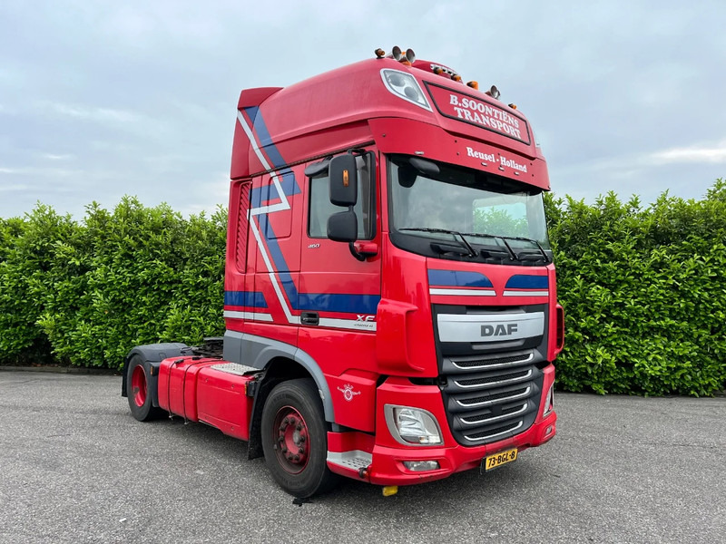 DAF XF 460 FT SSC Intarder - Nyergesvontató: 1 kép. DAF XF 460 FT SSC Intarder - Nyergesvontató: 1 kép.