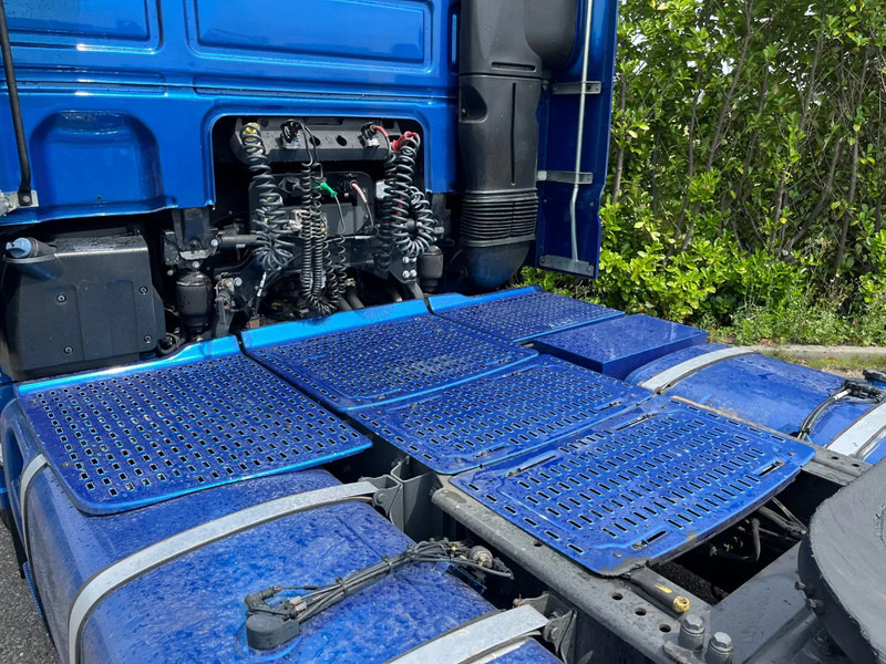 DAF XF 480 FT Euro6 Intarder Manual Showtruck - Nyergesvontató: 4 kép. DAF XF 480 FT Euro6 Intarder Manual Showtruck - Nyergesvontató: 4 kép.