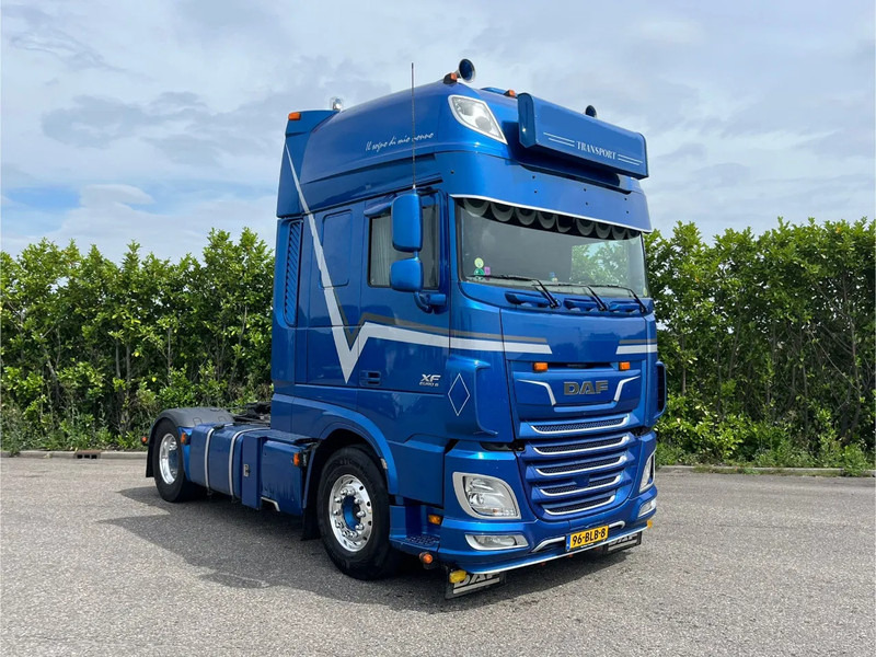DAF XF 480 FT Euro6 Intarder Manual Showtruck - Nyergesvontató: 1 kép. DAF XF 480 FT Euro6 Intarder Manual Showtruck - Nyergesvontató: 1 kép.
