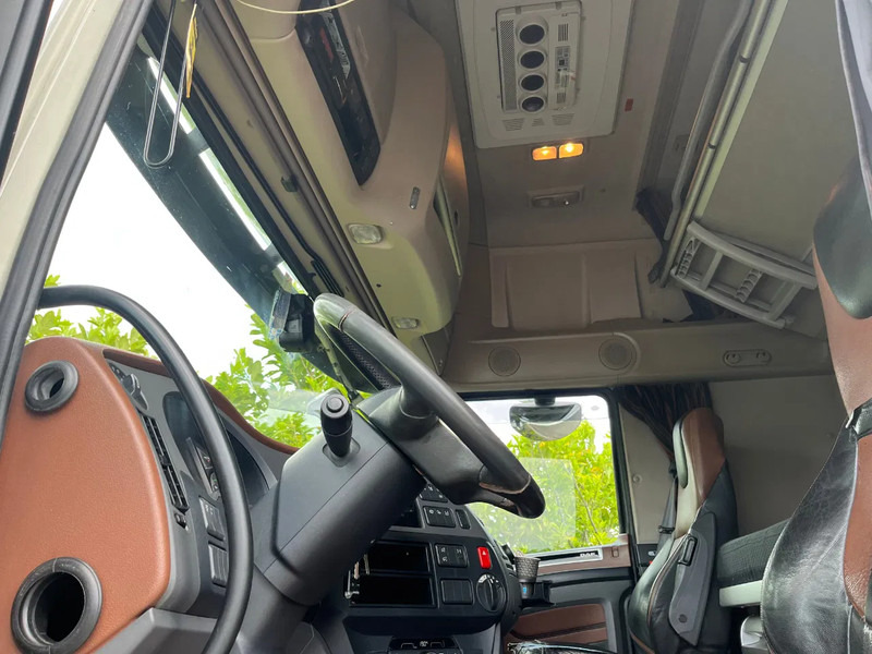 Nyergesvontató DAF XF 530 FT SSC Euro6: 7 kép.