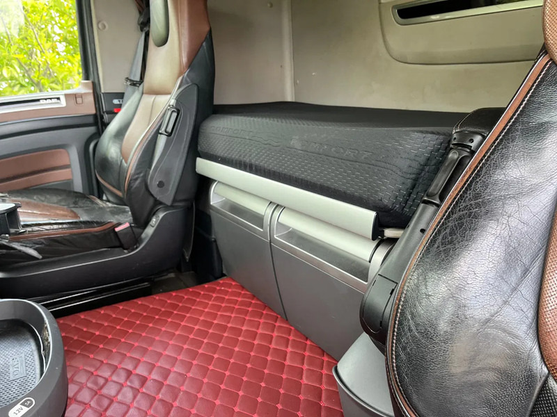 Nyergesvontató DAF XF 530 FT SSC Euro6: 9 kép.