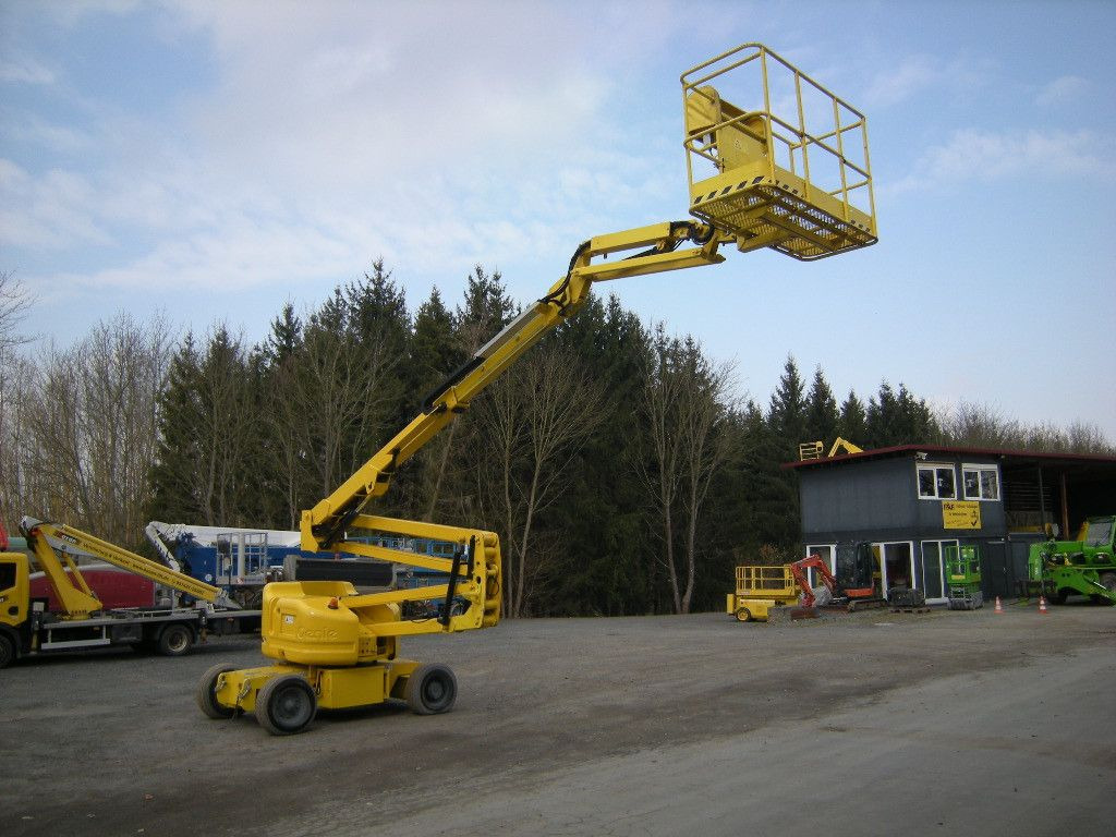 Genie Arbeitsbühne Genie Z 45/25 J, 15,8 m - Emelőkosaras teherautó: 5 kép. Genie Arbeitsbühne Genie Z 45/25 J, 15,8 m - Emelőkosaras teherautó: 5 kép.