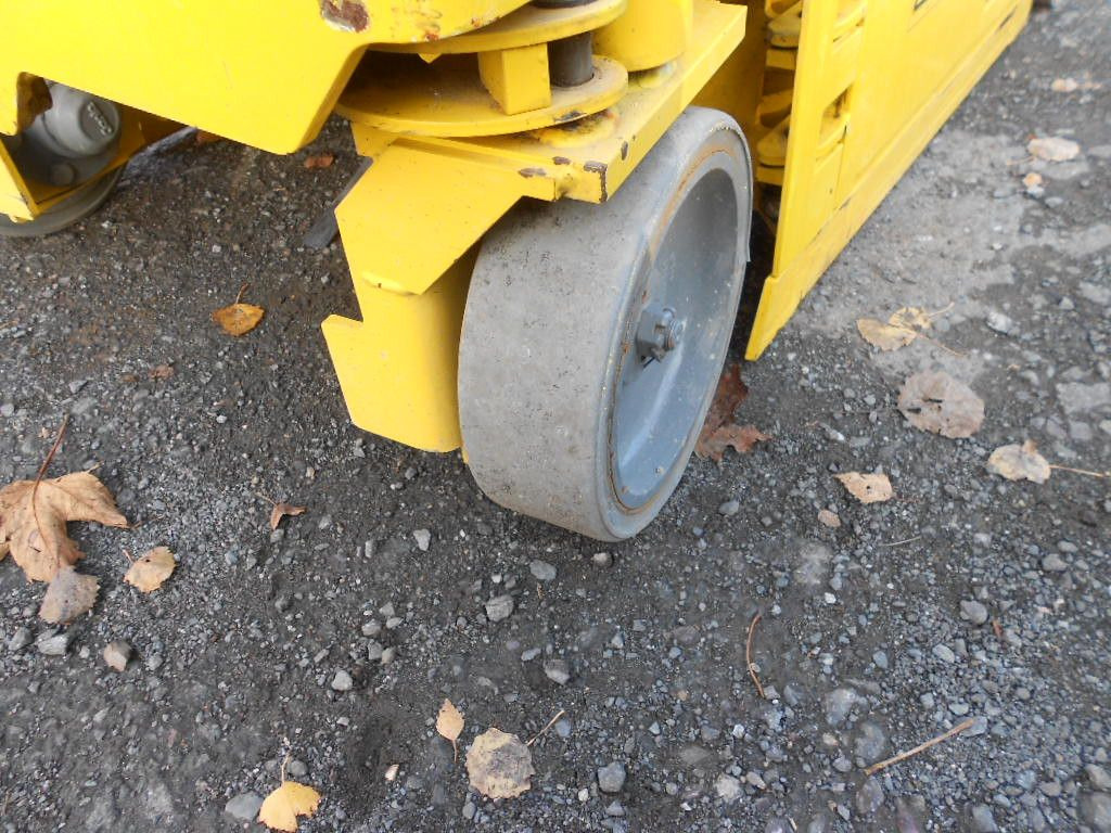 Genie GS 1330, Leichtscherenarbeitsbühne Genie 5,9 m lízing Genie GS 1330, Leichtscherenarbeitsbühne Genie 5,9 m: 11 kép. Genie GS 1330, Leichtscherenarbeitsbühne Genie 5,9 m lízing Genie GS 1330, Leichtscherenarbeitsbühne Genie 5,9 m: 11 kép.