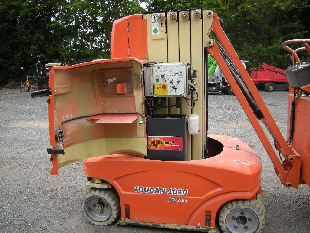 JLG Arbeitsbühne, JLG Toucan 1010, AH 10m - Emelőkosaras teherautó: 5 kép. JLG Arbeitsbühne, JLG Toucan 1010, AH 10m - Emelőkosaras teherautó: 5 kép.