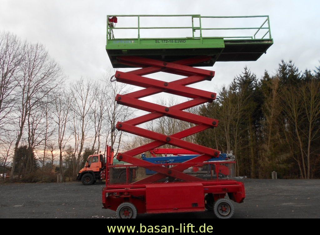 Liftlux SL172-18E2WD, Scherenbühne 19,2 m Liftlux SL172-18E2WD, Scherenbühne 19,2 m - Ollós emelő: 5 kép. Liftlux SL172-18E2WD, Scherenbühne 19,2 m Liftlux SL172-18E2WD, Scherenbühne 19,2 m - Ollós emelő: 5 kép.