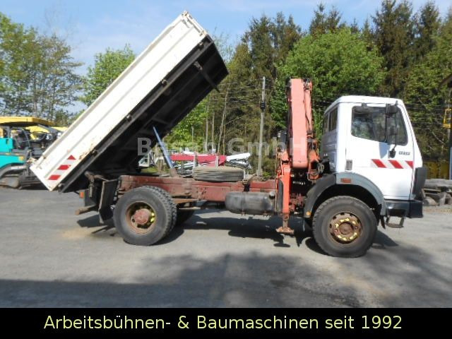 Mercedes-Benz MB 1717 AK Kipper Allrad mit Kran Atlas 100.1 - Billenőplatós teherautó, Darus autó: 1 kép. Mercedes-Benz MB 1717 AK Kipper Allrad mit Kran Atlas 100.1 - Billenőplatós teherautó, Darus autó: 1 kép.