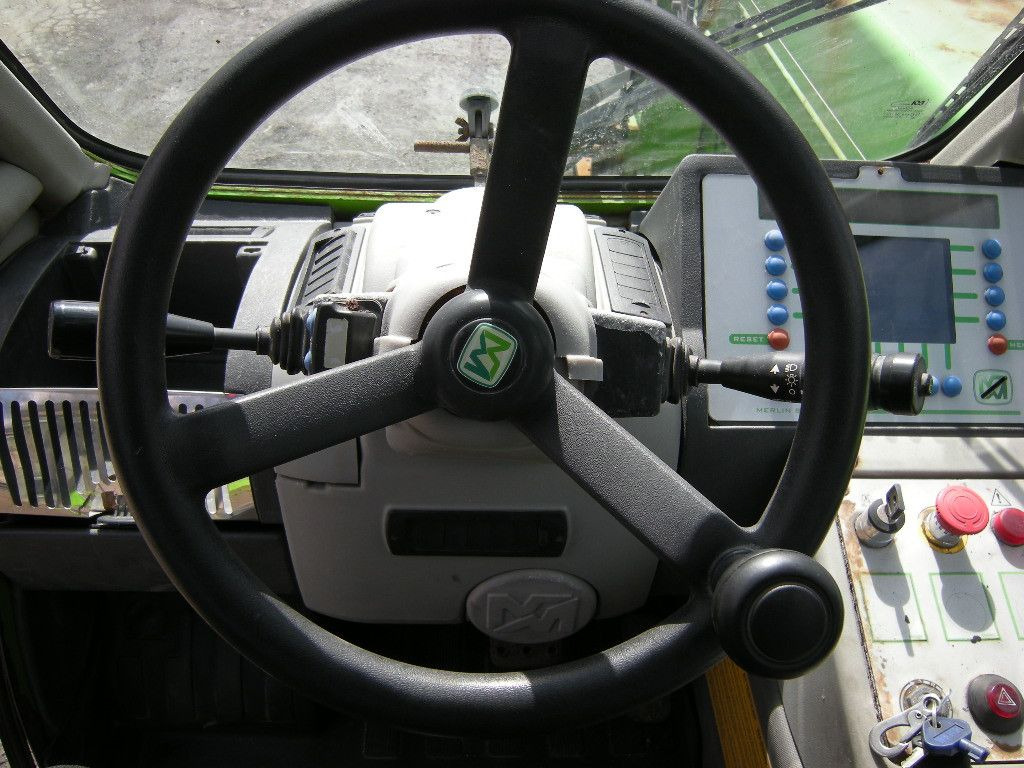 Teleszkópos rakodó Merlo RT 4025 Roto 45.21 MCSS: 16 kép. Teleszkópos rakodó Merlo RT 4025 Roto 45.21 MCSS: 16 kép.