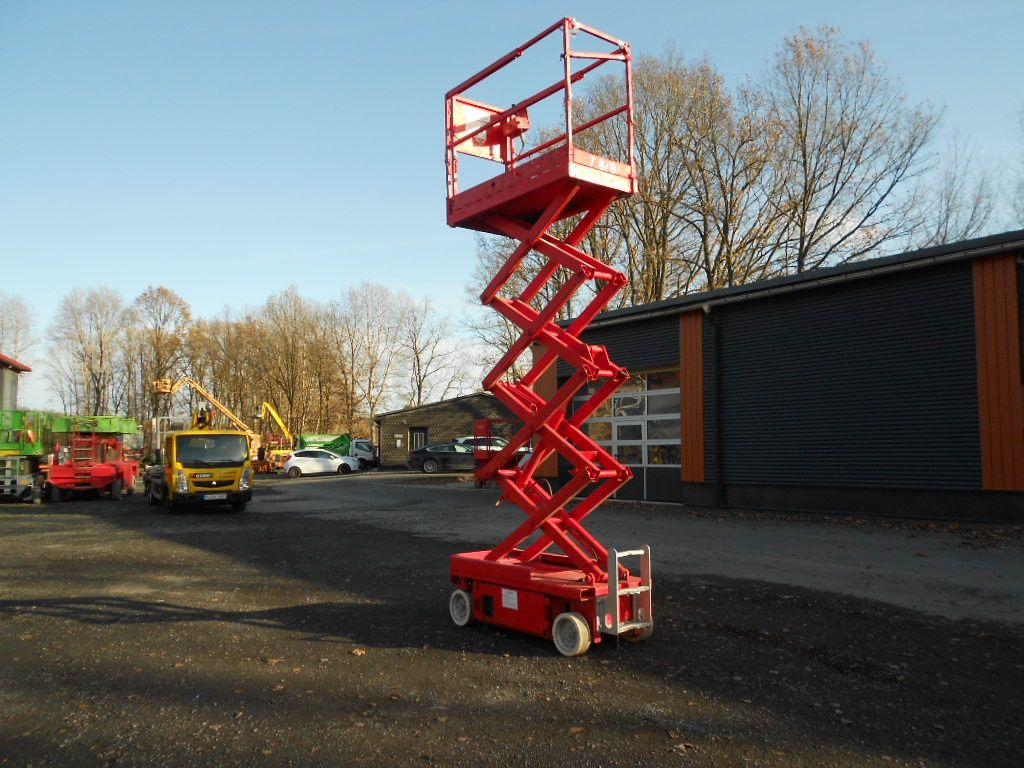 Ollós emelő Snorkelift S 1930, Scherenarbeitsbühne AH 7,8m Snorkelift S 1930, Scherenarbeitsbühne AH 7,8m: 7 kép.