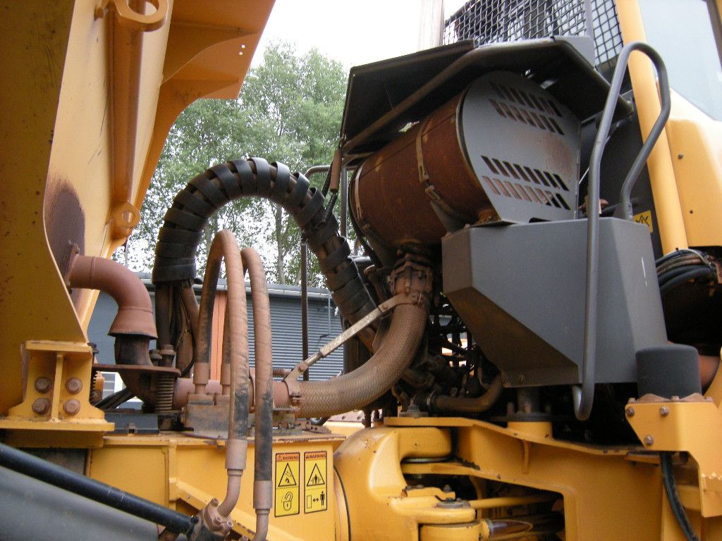 Csuklós dömper Volvo A 40 E, Dumper: 18 kép.
