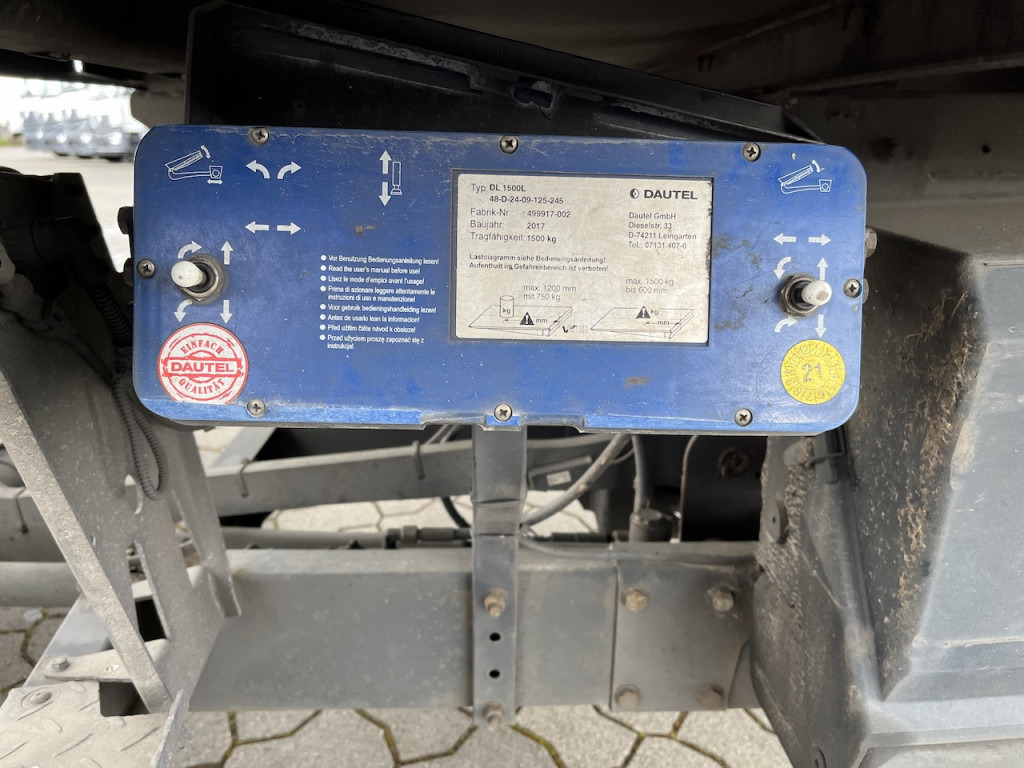 Iveco 120E25 Eurocargo 4x2 Koffer | Ladebordwand - Dobozos felépítményű teherautó: 4 kép. Iveco 120E25 Eurocargo 4x2 Koffer | Ladebordwand - Dobozos felépítményű teherautó: 4 kép.