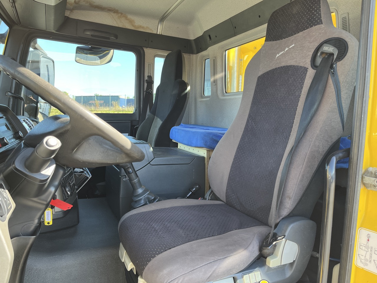 MAN TGS 28.480 6x4 4x4 Dreiseitenkipper Liftachse - Billenőplatós teherautó: 4 kép. MAN TGS 28.480 6x4 4x4 Dreiseitenkipper Liftachse - Billenőplatós teherautó: 4 kép.