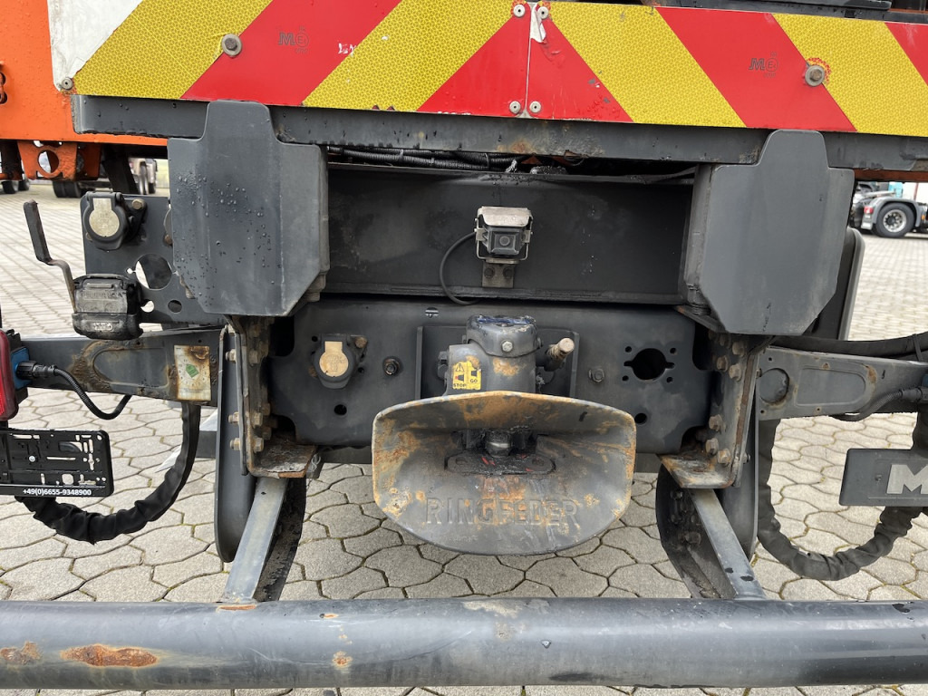 Darus autó, Platós teherautó MAN TGX 26.480 6x2  Atlas 145.2 Baustoff: 6 kép.