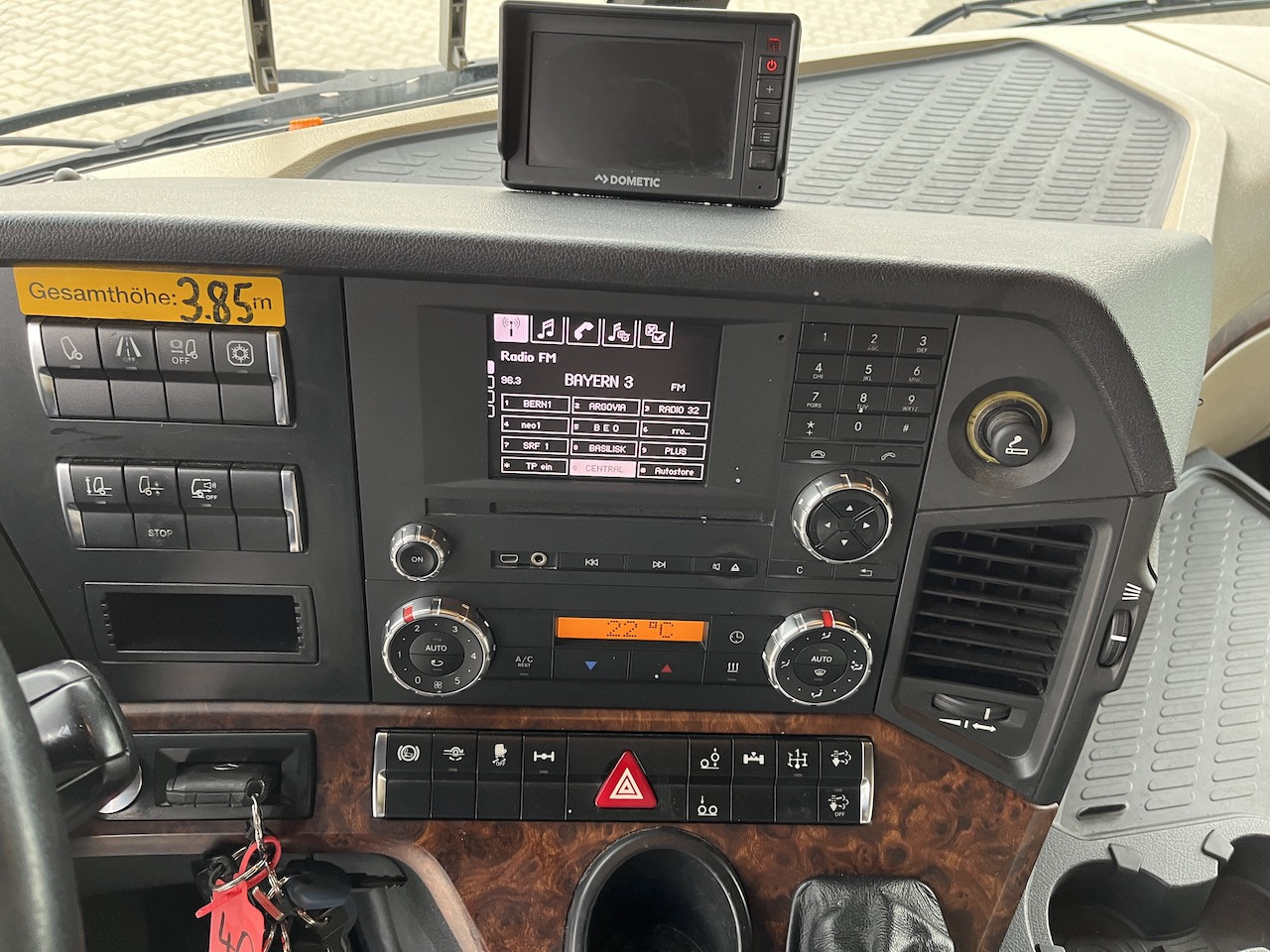 Mercedes-Benz Actros 2545 6x2  Atlas 265-A6   Lenk- Liftachse - Platós teherautó, Darus autó: 3 kép. Mercedes-Benz Actros 2545 6x2  Atlas 265-A6   Lenk- Liftachse - Platós teherautó, Darus autó: 3 kép.