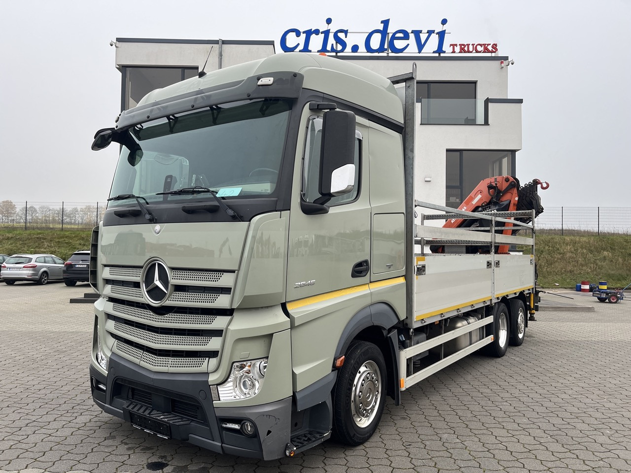 Mercedes-Benz Actros 2545 6x2 Effer - Atlas 265-A6 Lenk- Liftachse - Platós teherautó, Darus autó: 1 kép. Mercedes-Benz Actros 2545 6x2 Effer - Atlas 265-A6 Lenk- Liftachse - Platós teherautó, Darus autó: 1 kép.