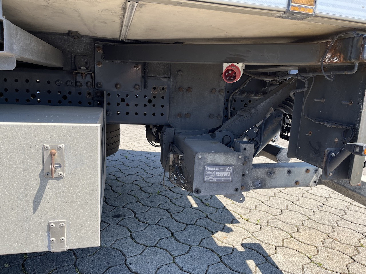 Mercedes-Benz Antos 1840 4x4 HAD LBW Kühlung Flüssigstickstoff - Hűtős teherautó: 5 kép. Mercedes-Benz Antos 1840 4x4 HAD LBW Kühlung Flüssigstickstoff - Hűtős teherautó: 5 kép.