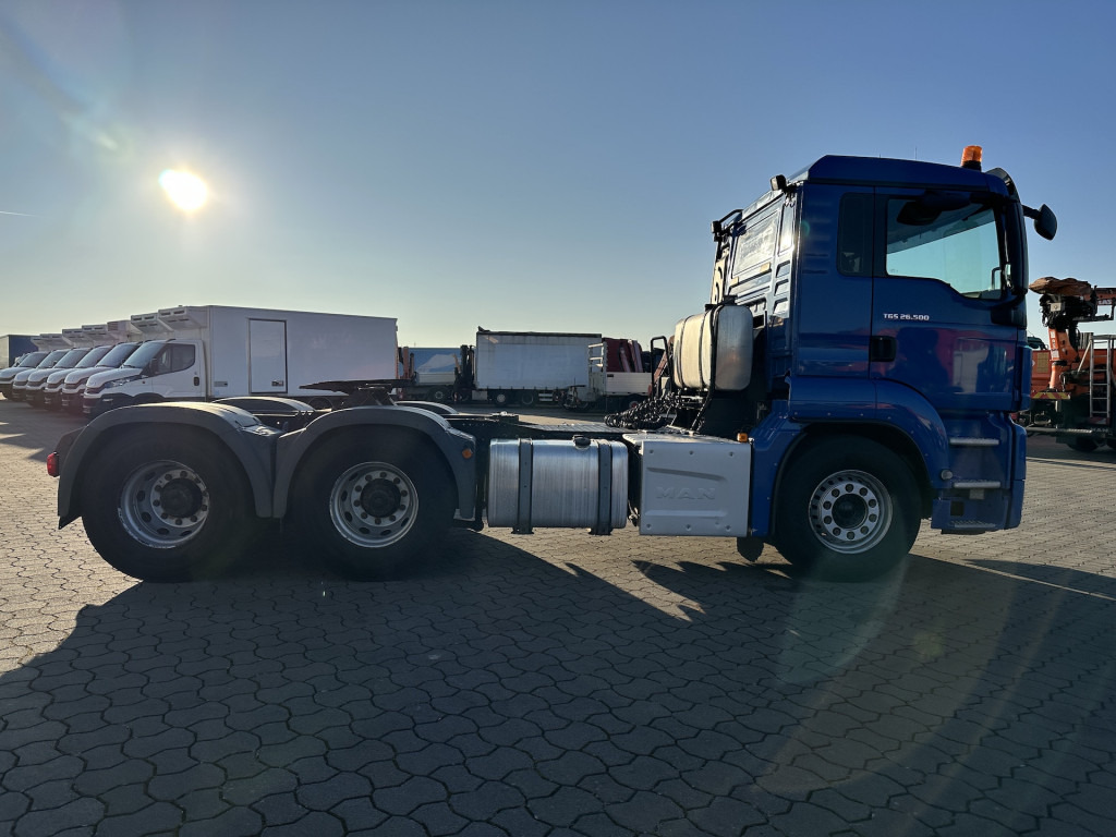MAN TGS 26.500 6x4 Kipphydraulik Intarder - Nyergesvontató: 5 kép. MAN TGS 26.500 6x4 Kipphydraulik Intarder - Nyergesvontató: 5 kép.