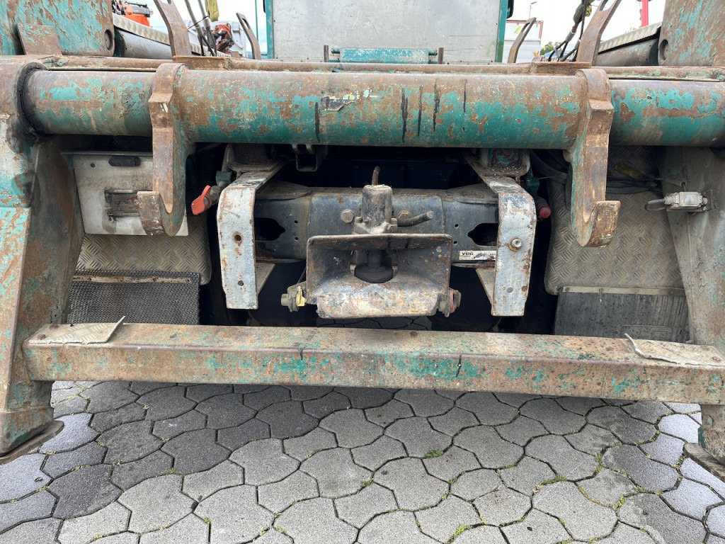 Scania P114 340 4x2 Trösch Absetzkipper Retarder AHK - Konténerszállító: 5 kép. Scania P114 340 4x2 Trösch Absetzkipper Retarder AHK - Konténerszállító: 5 kép.