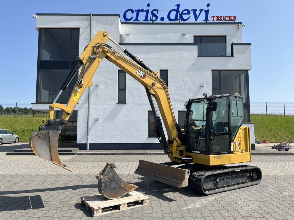 Cat 306 CR Kompaktbagger 2x Löffel - Minikotró: 1 kép. Cat 306 CR Kompaktbagger 2x Löffel - Minikotró: 1 kép.