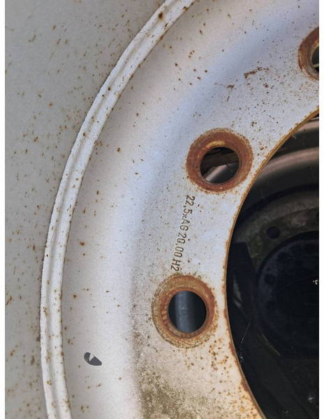 Aeolus 600/50R22.5 - Gumiabroncsok és felnik - Építőipari gépek: 5 kép. Aeolus 600/50R22.5 - Gumiabroncsok és felnik - Építőipari gépek: 5 kép.