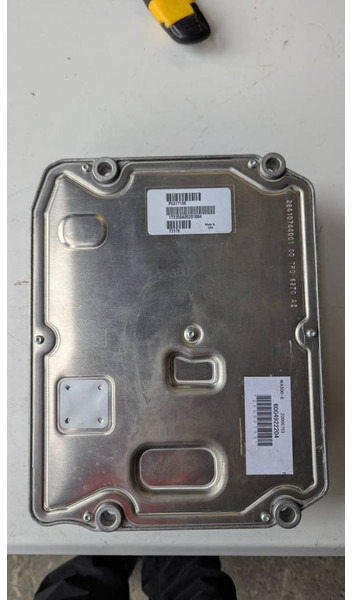 Komatsu CONTROLLER ASS' 600-492-2204 - Elektromos rendszer - Építőipari gépek: 2 kép. Komatsu CONTROLLER ASS' 600-492-2204 - Elektromos rendszer - Építőipari gépek: 2 kép.