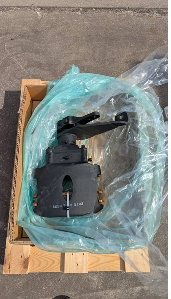 Komatsu HD605-5 BRAKE ASSY 561-34-62103 - Fék alkatrészek - Építőipari gépek: 2 kép. Komatsu HD605-5 BRAKE ASSY 561-34-62103 - Fék alkatrészek - Építőipari gépek: 2 kép.